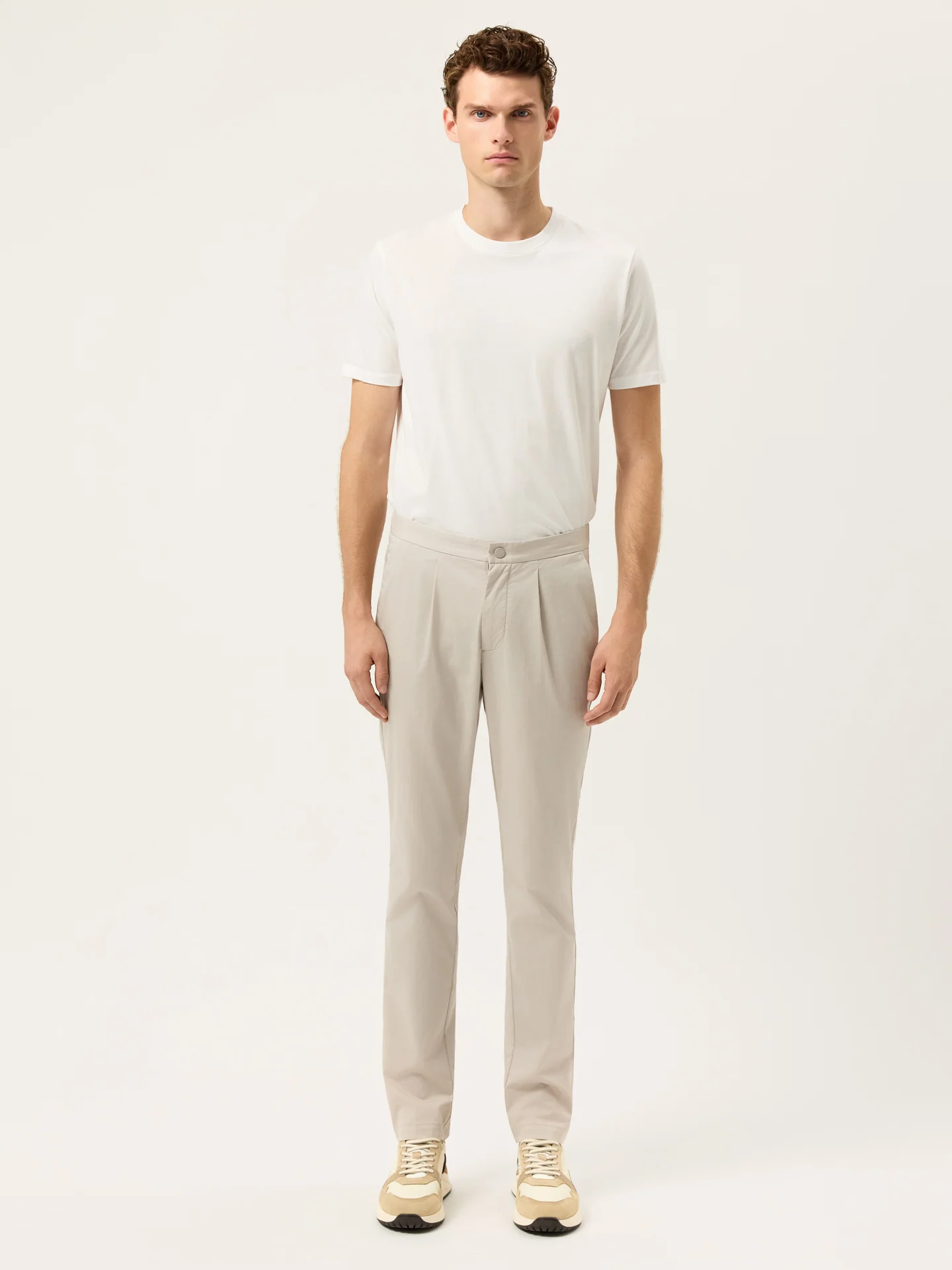 Calças Chino com Cinta Elástica Travel Techno Slim Fit em Mistura de Algodão e Nylon - Image 5