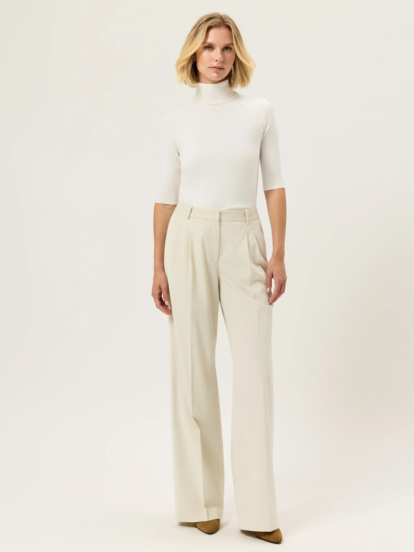 Calças com Pregas Loose Fit em Bombazine 100% Algodão - Image 4