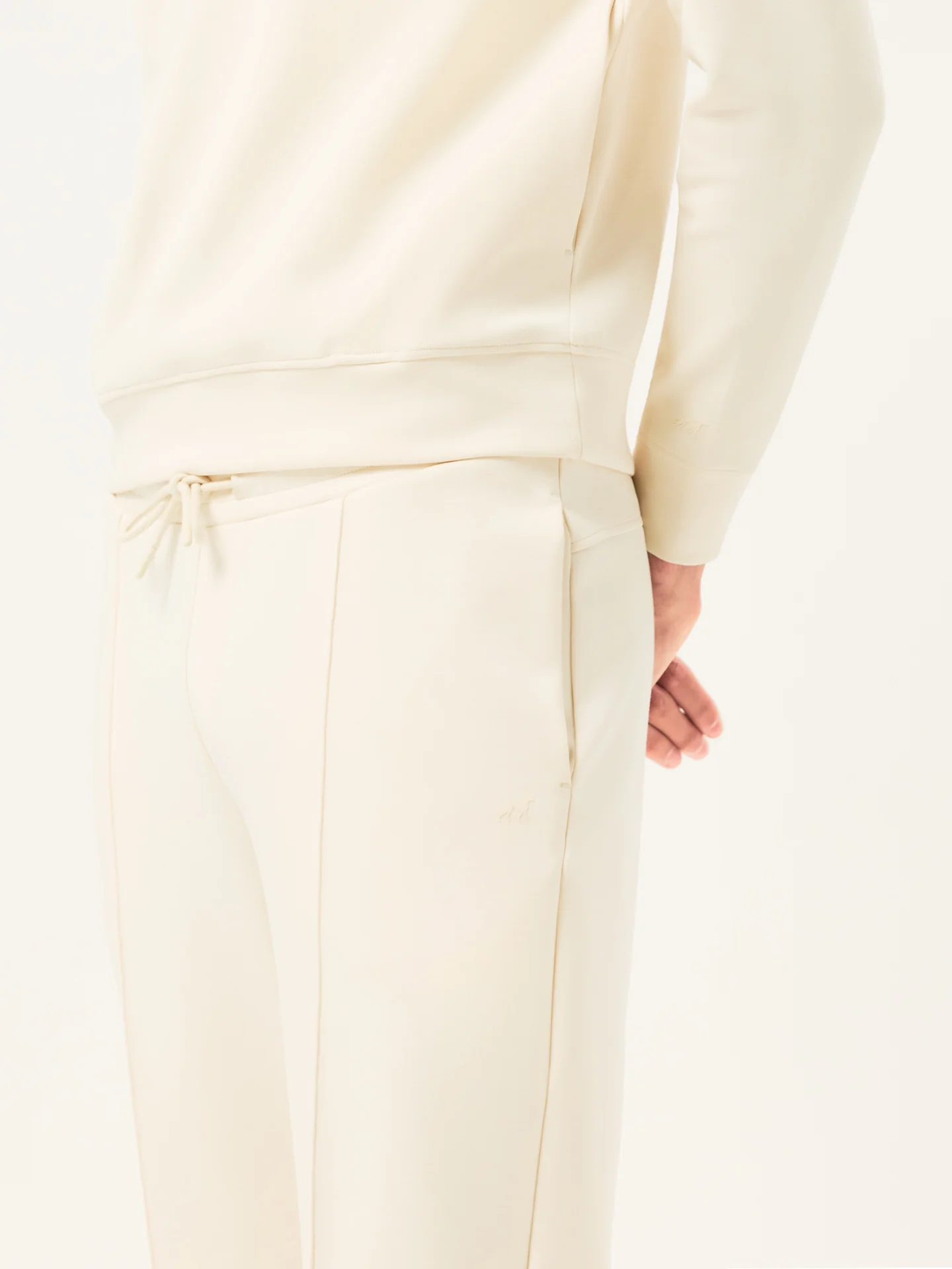 Calças em Felpa com Logo da Marca Estampado em Relevo - Image 7