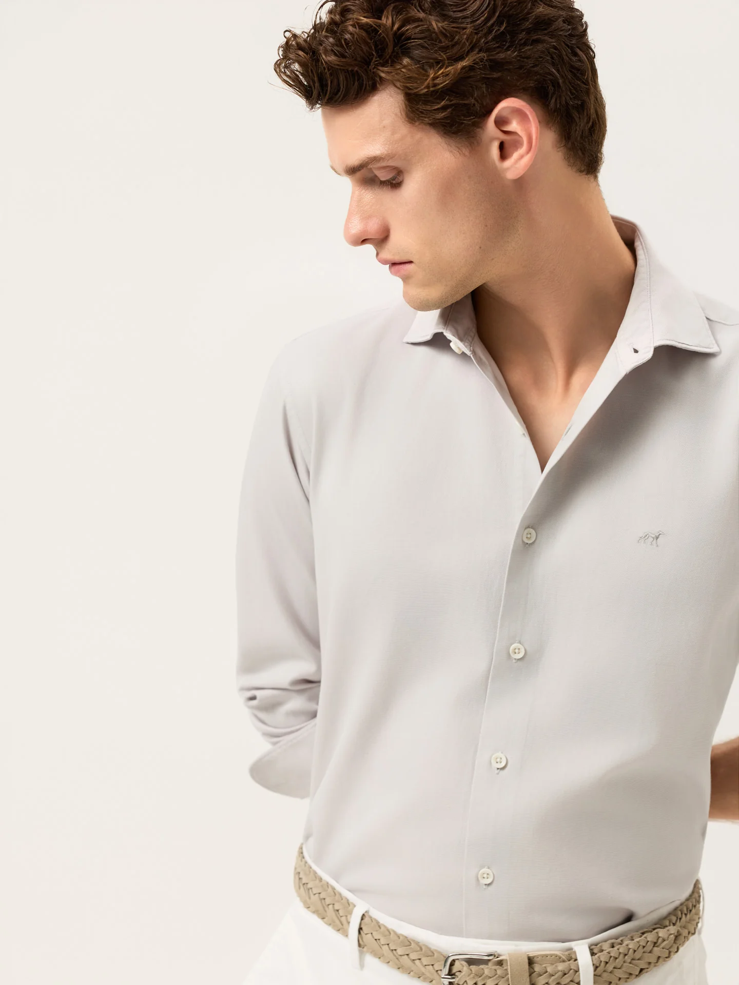 Camisa Slim Fit de Algodão Estruturado Garment Dye - Image 10