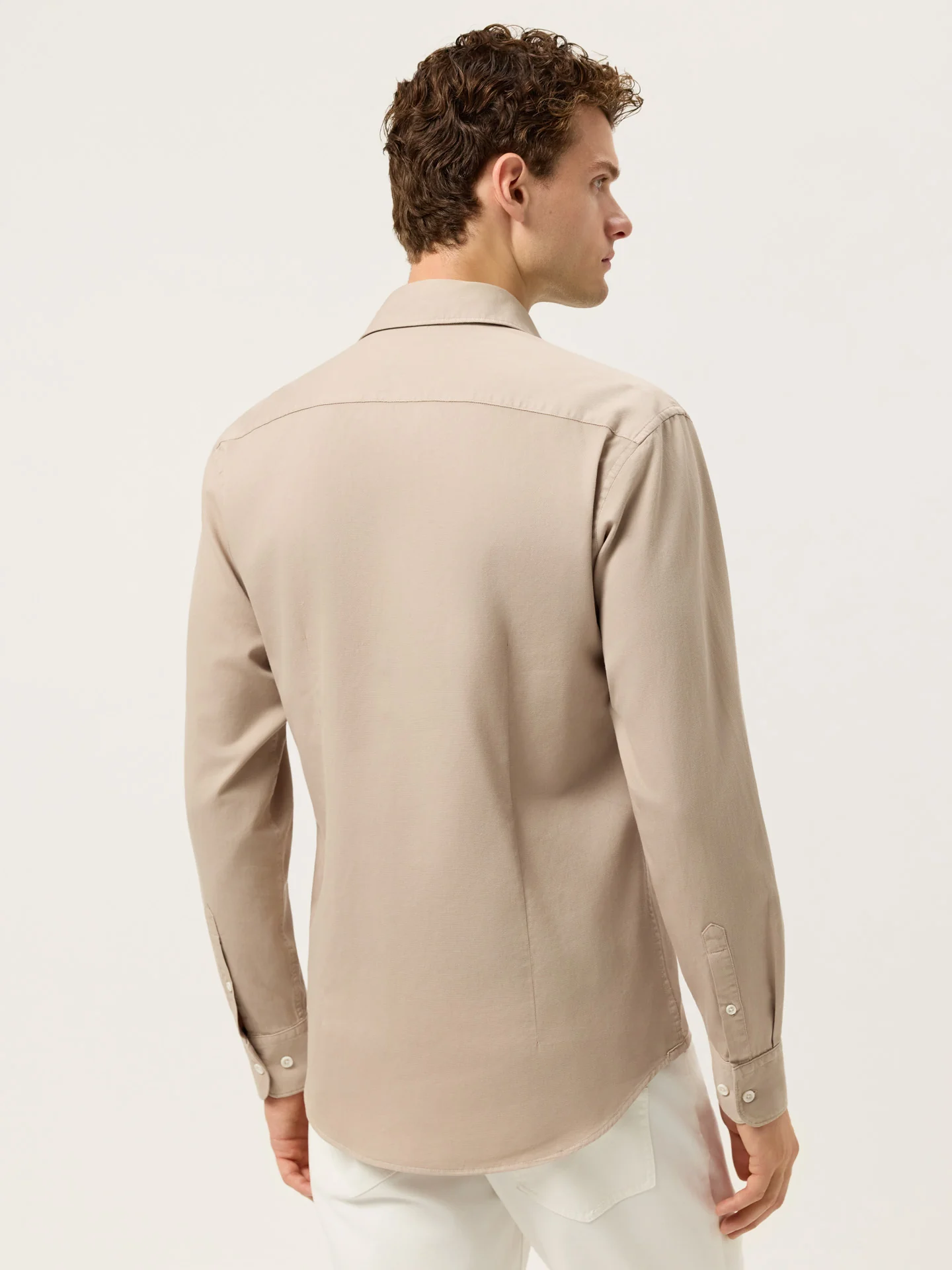 Camisa Slim Fit de Algodão Estruturado Garment Dye - Image 15