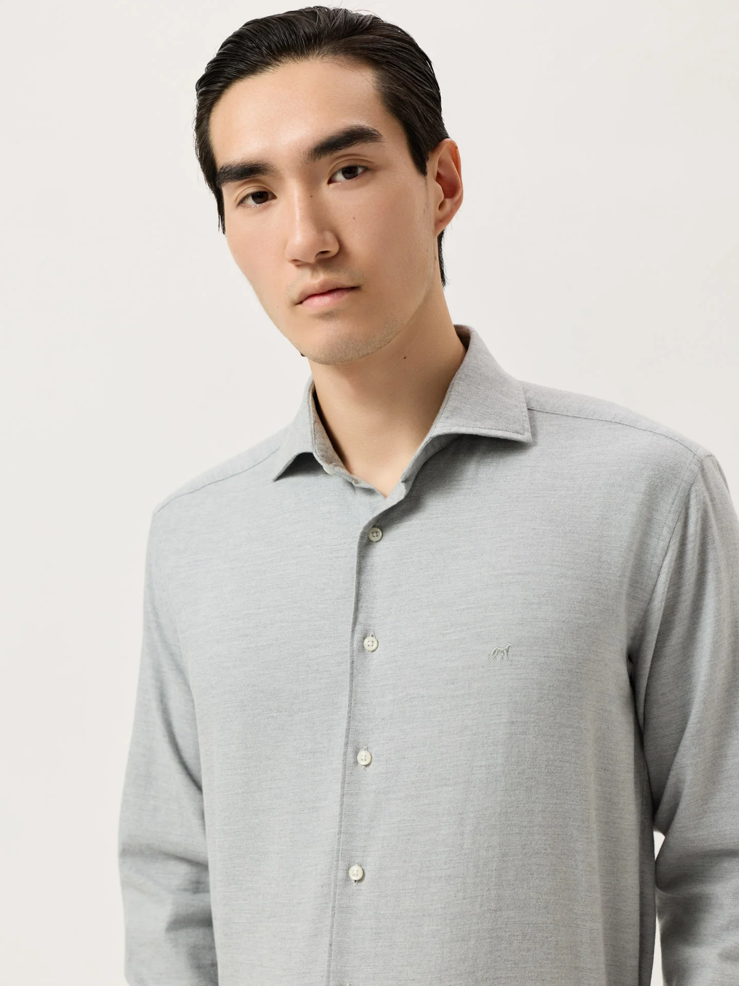 Camisa Slim Fit em Flanela de Algodão Suave com Colarinho Newport - Image 8