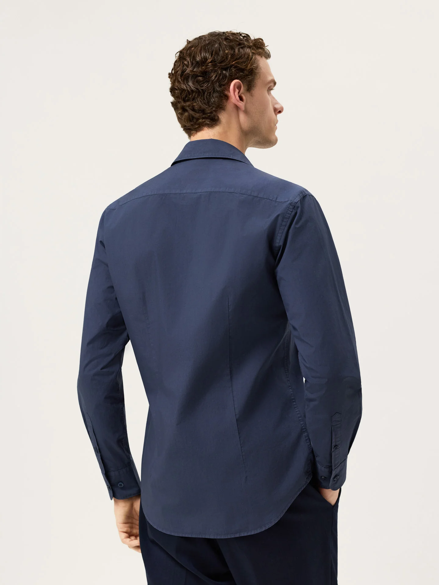 Camisa Slim Fit em Popeline Overdye com Colarinho Aberto - Image 44