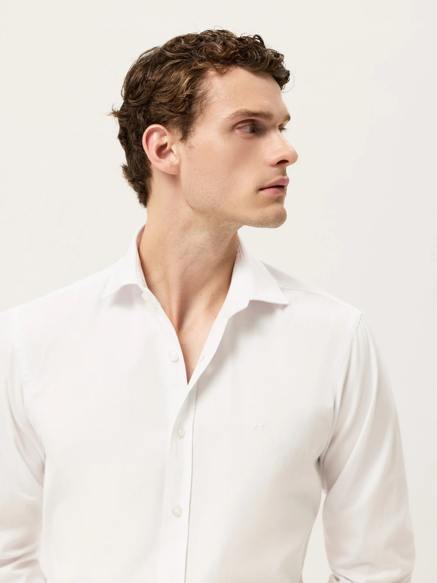 Camisa Slim Fit em Sarja de Algodão Macio Garment Dye - Image 21