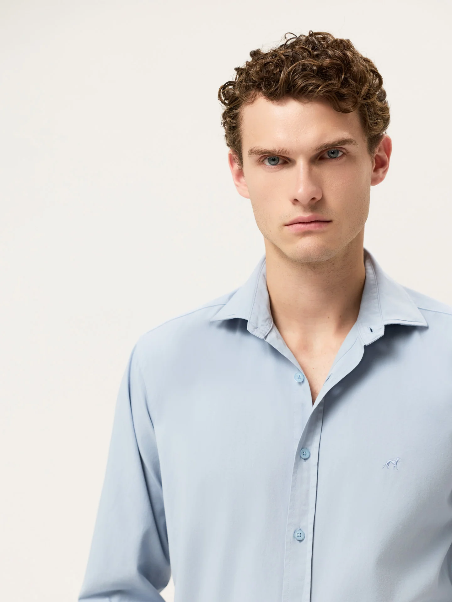 Camisa Slim Fit em Sarja de Algodão Macio Garment Dye - Image 6