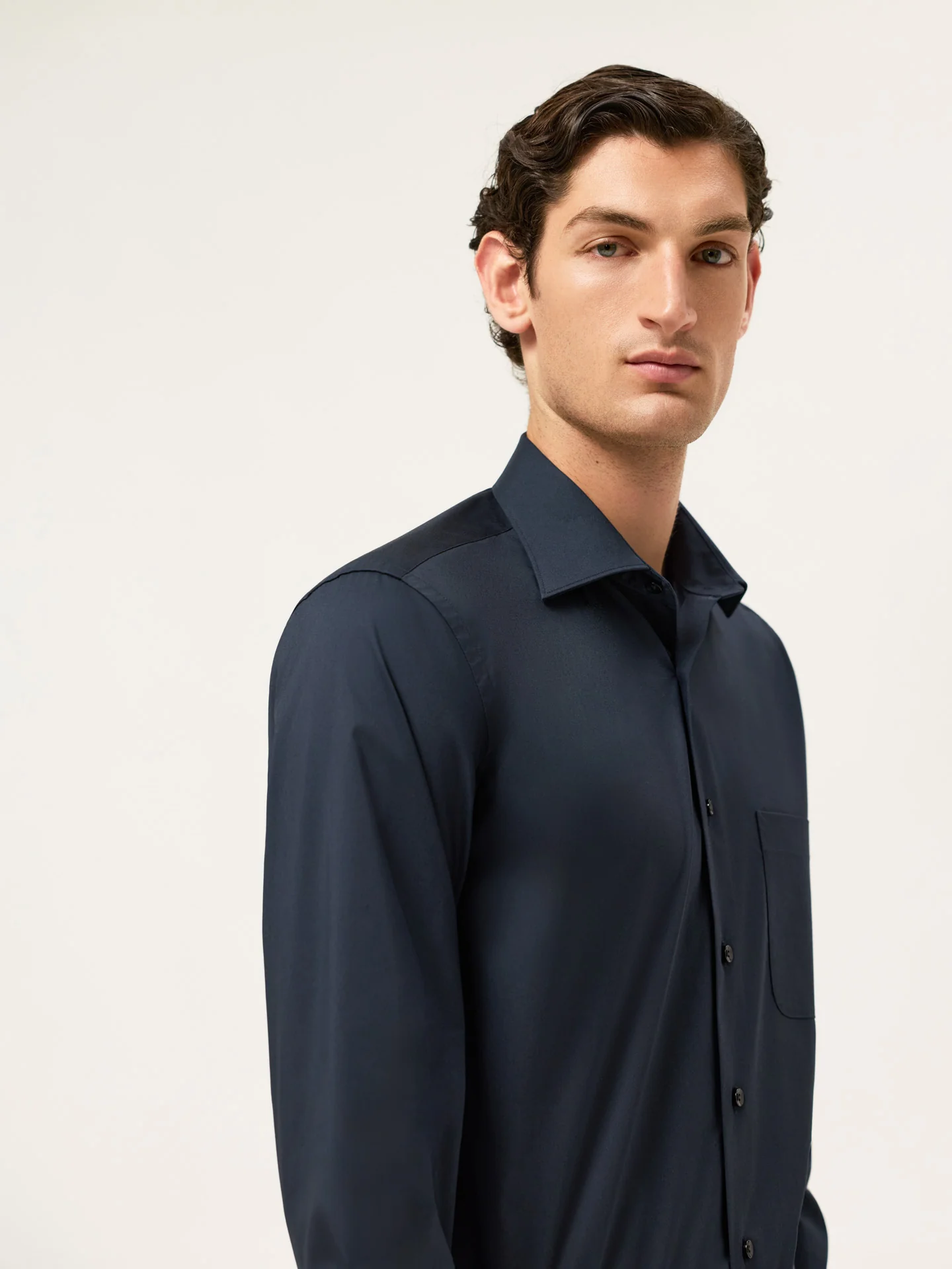 Camisa Travel Regular Fit em Algodão com Elasticidade com Colarinho Oxford e Bolso no Peito - Image 9