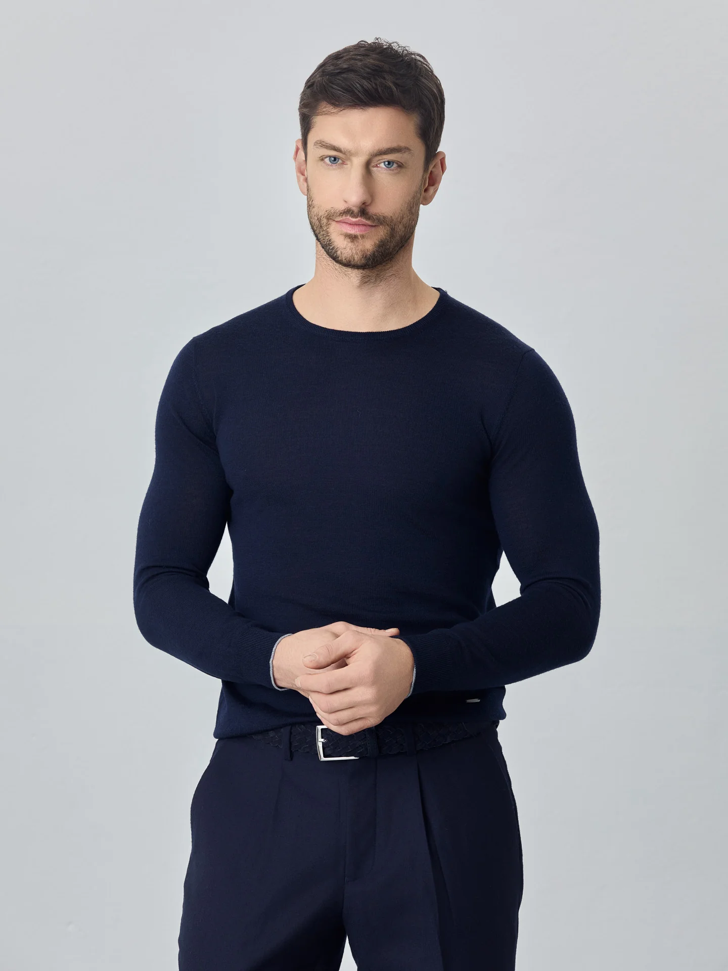 Camisola de decote redondo de manga comprida em lã merino extra fina - Image 7