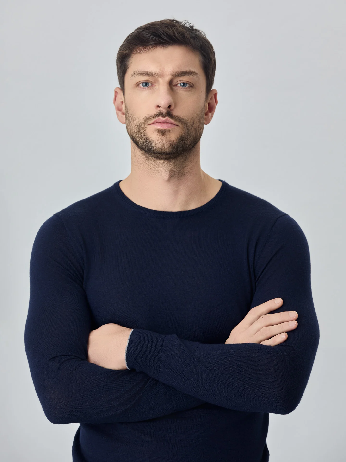 Camisola de decote redondo de manga comprida em lã merino extra fina - Image 8