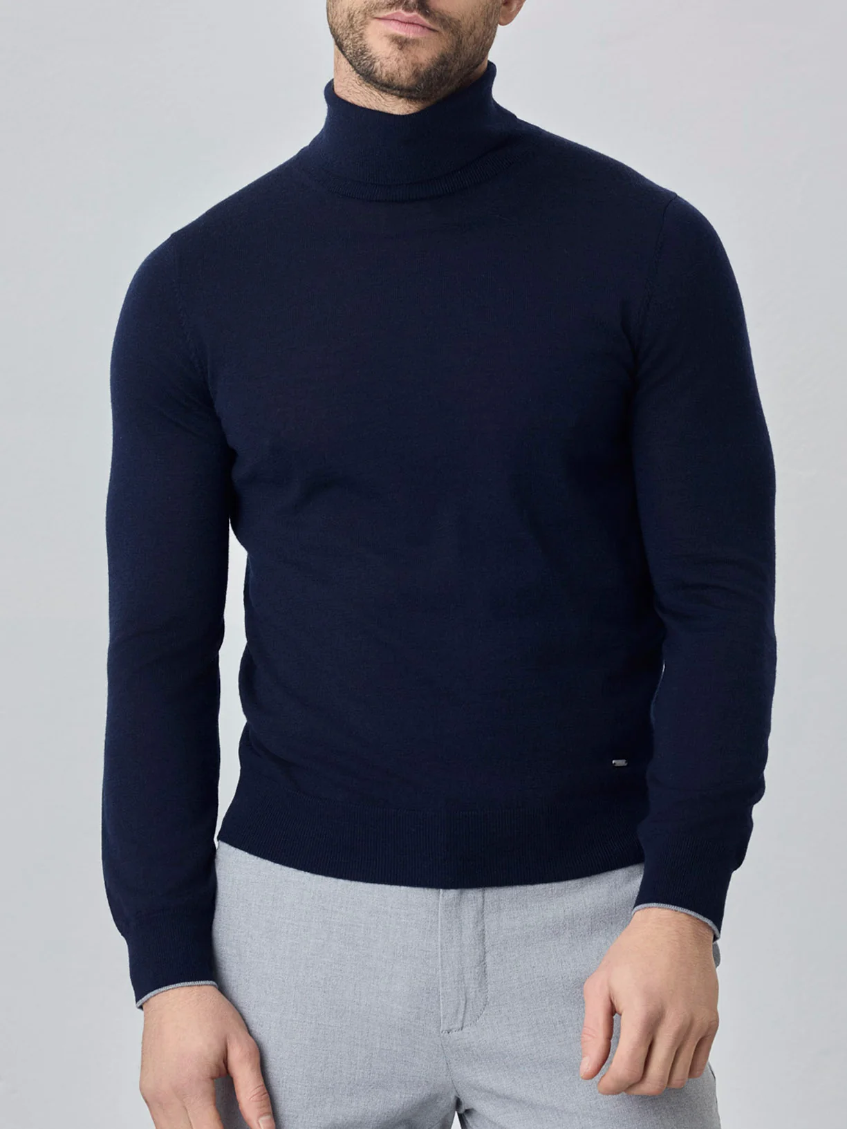 Camisola turtleneck de manga comprida em lã merino extra fino - Image 4