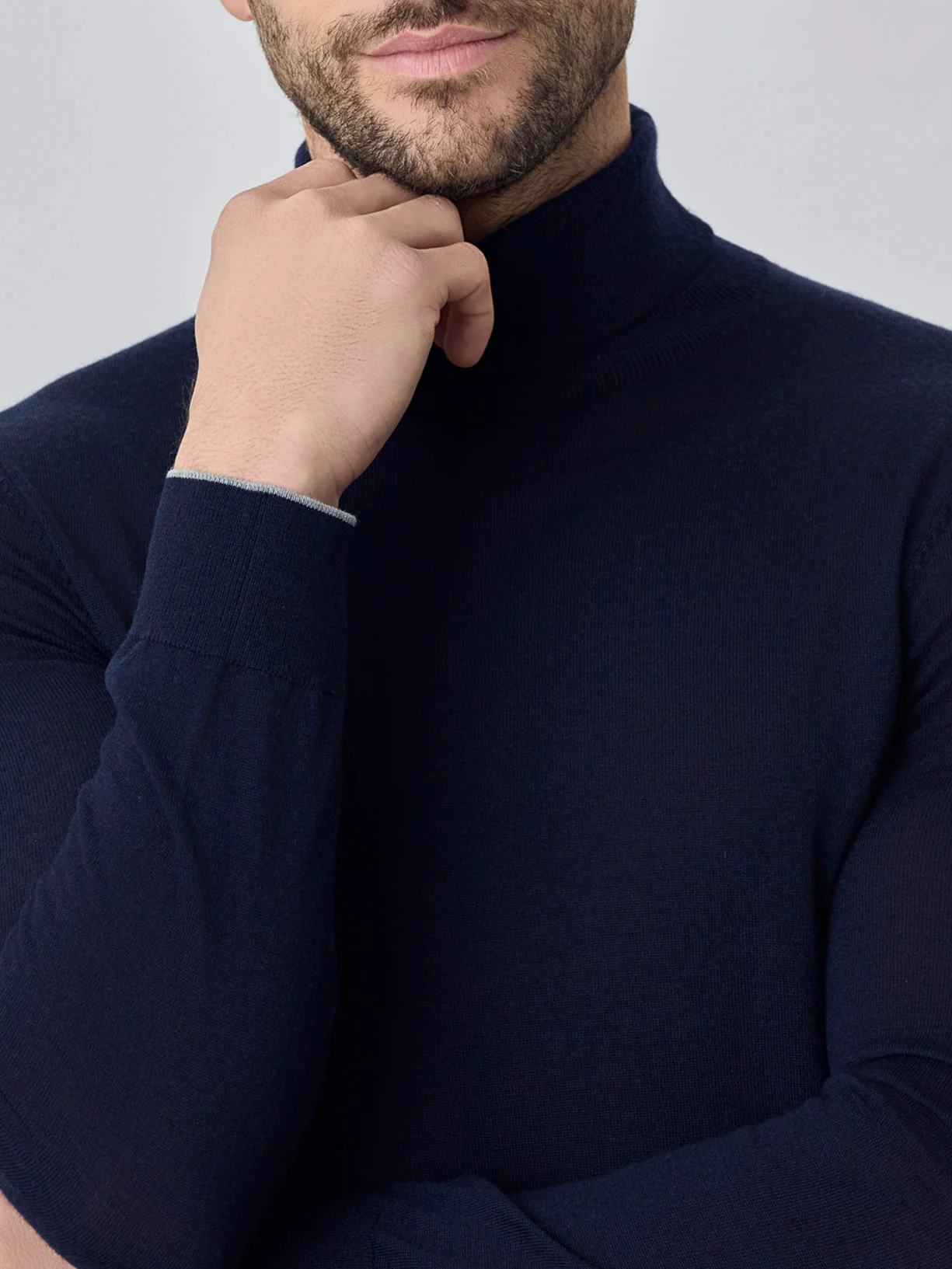 Camisola turtleneck de manga comprida em lã merino extra fino - Image 5
