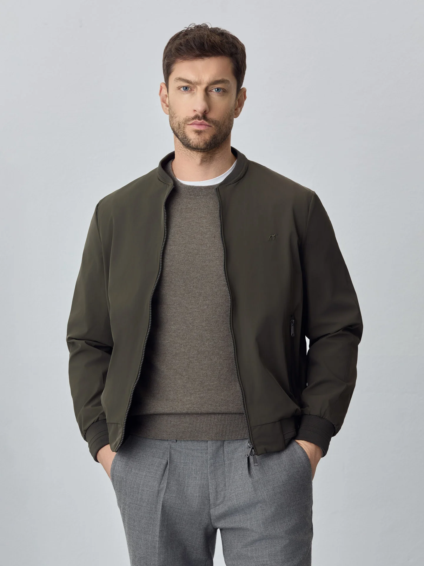 Casaco bomber com gola dupla e bolsos com fecho de correr - Image 5