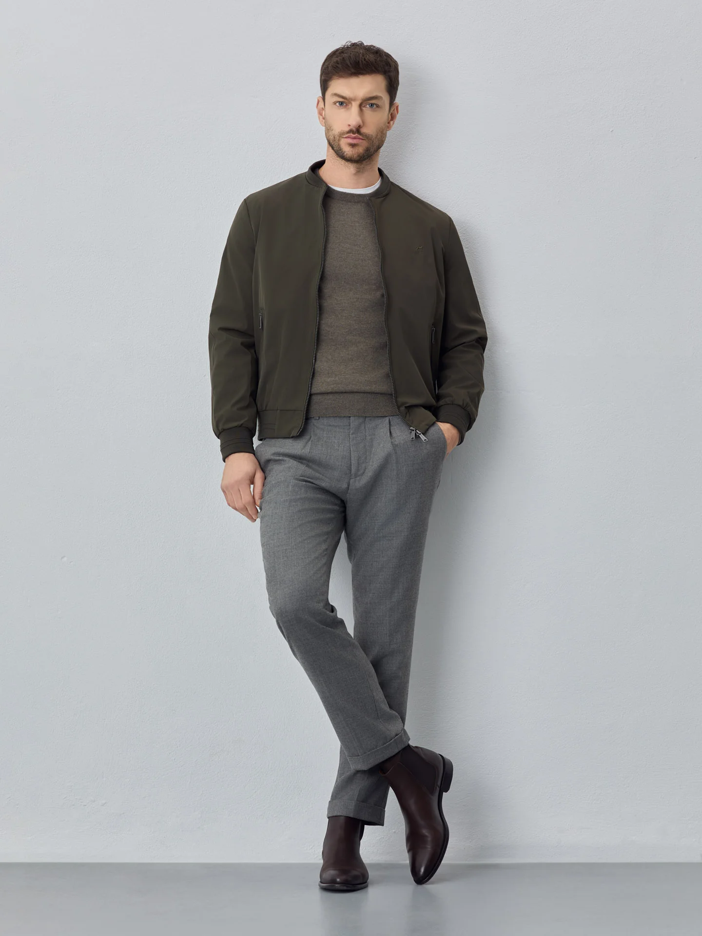 Casaco bomber com gola dupla e bolsos com fecho de correr - Image 6