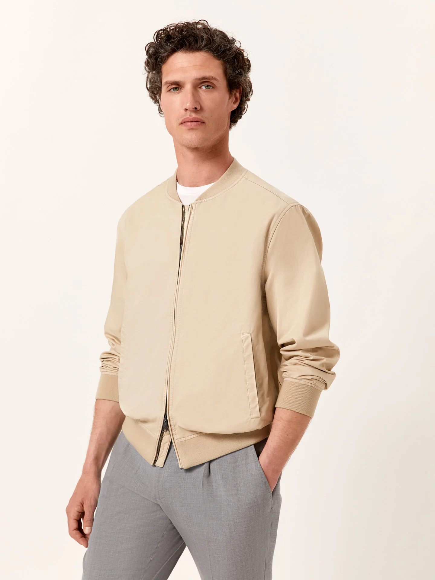 Casaco bomber leve em garment wash - Image 11