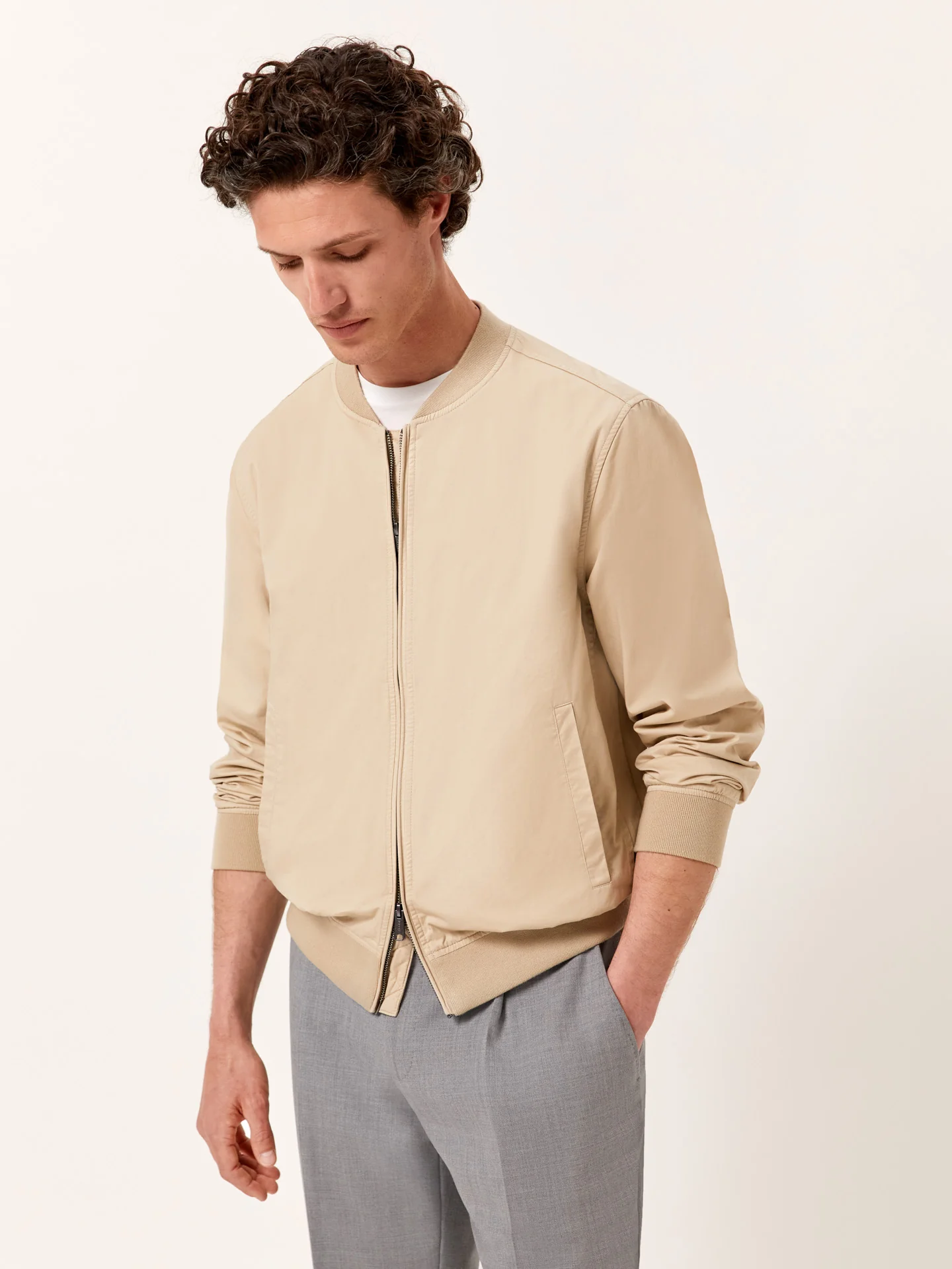 Casaco bomber leve em garment wash - Image 13