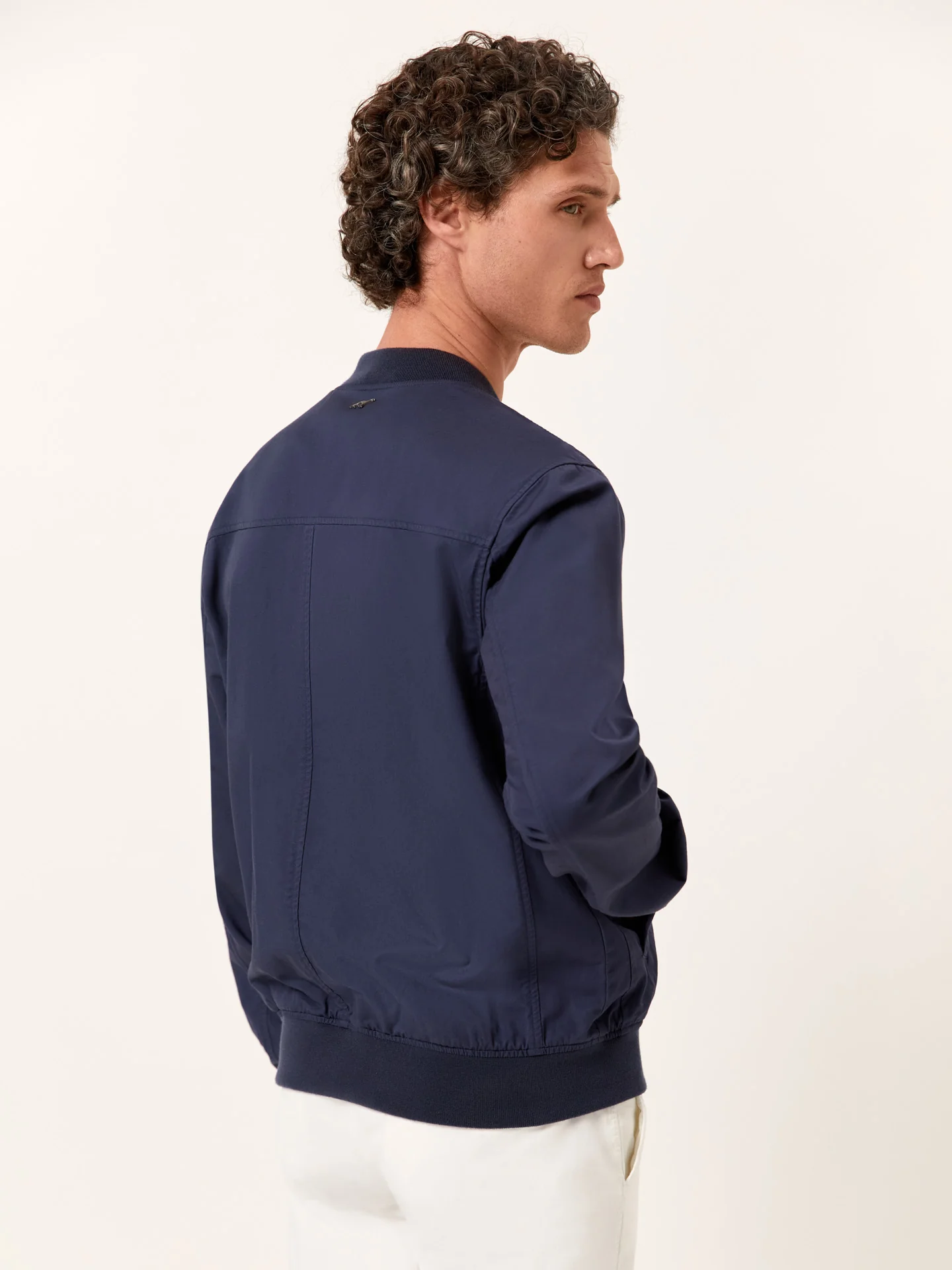 Casaco bomber leve em garment wash - Image 3