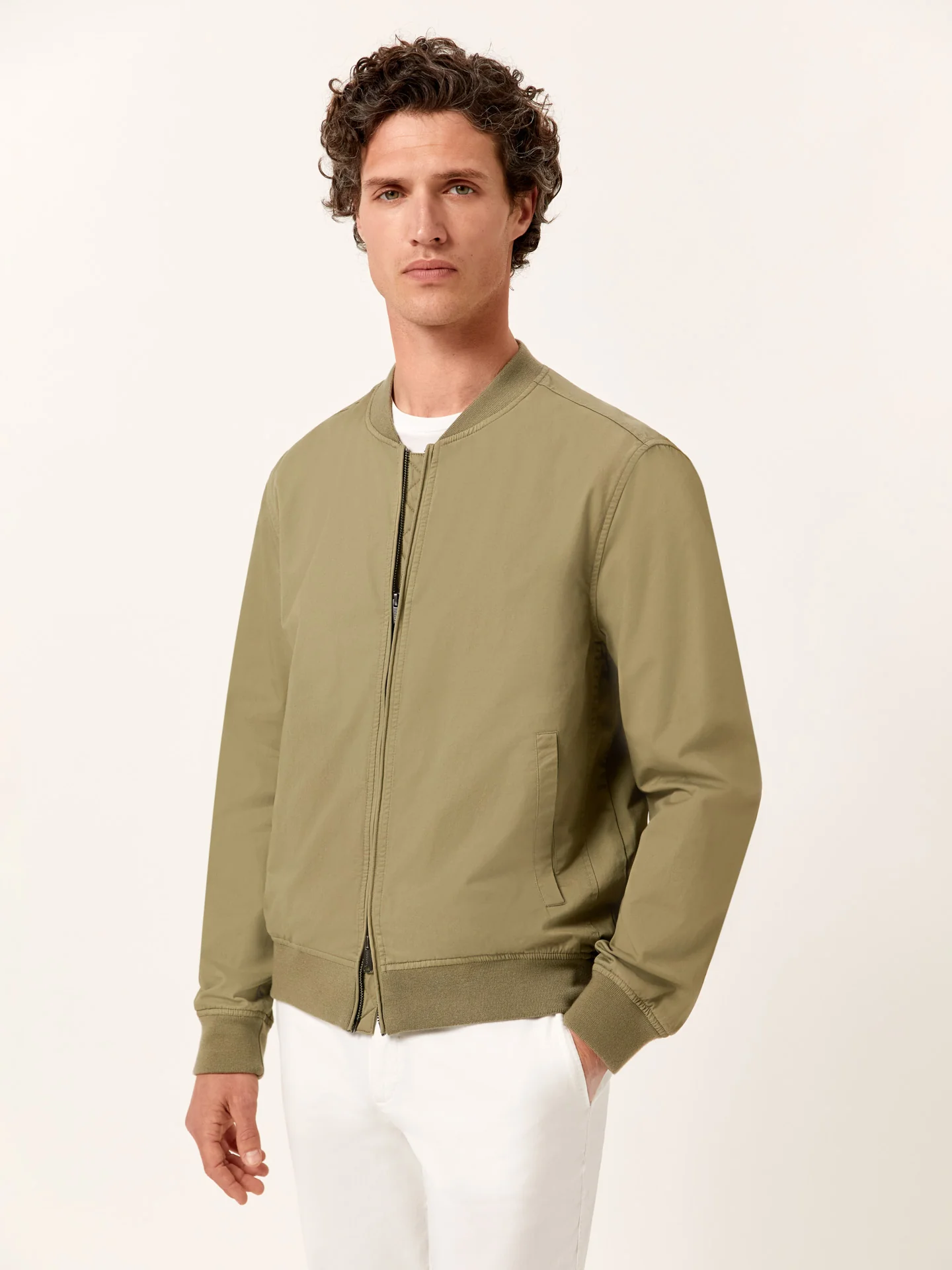 Casaco bomber leve em garment wash - Image 6