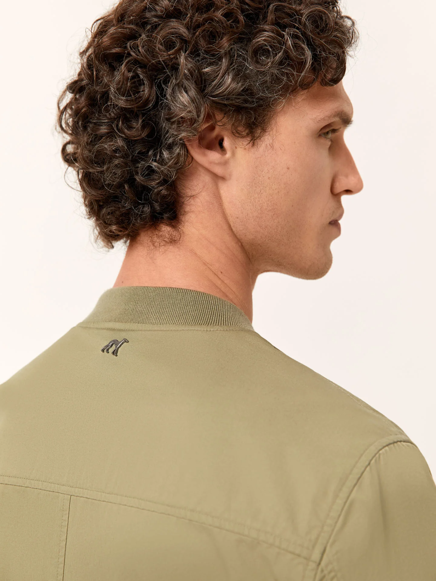 Casaco bomber leve em garment wash - Image 9