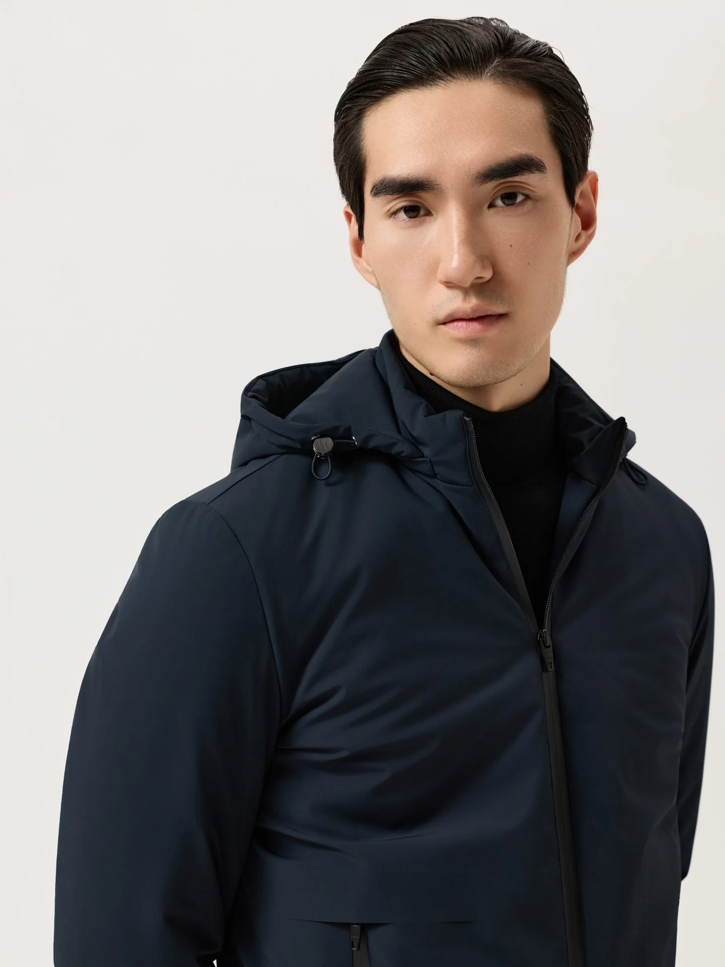 Casaco Performance com Capuz em Nylon Stretch - Image 6