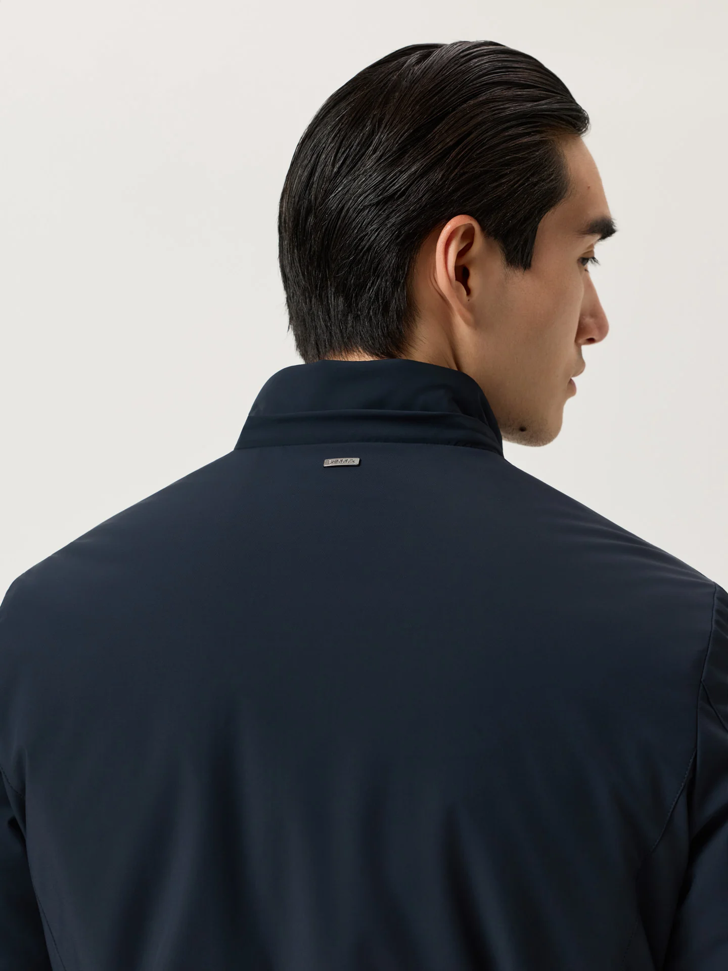 Casaco Performance com Capuz em Nylon Stretch - Image 8