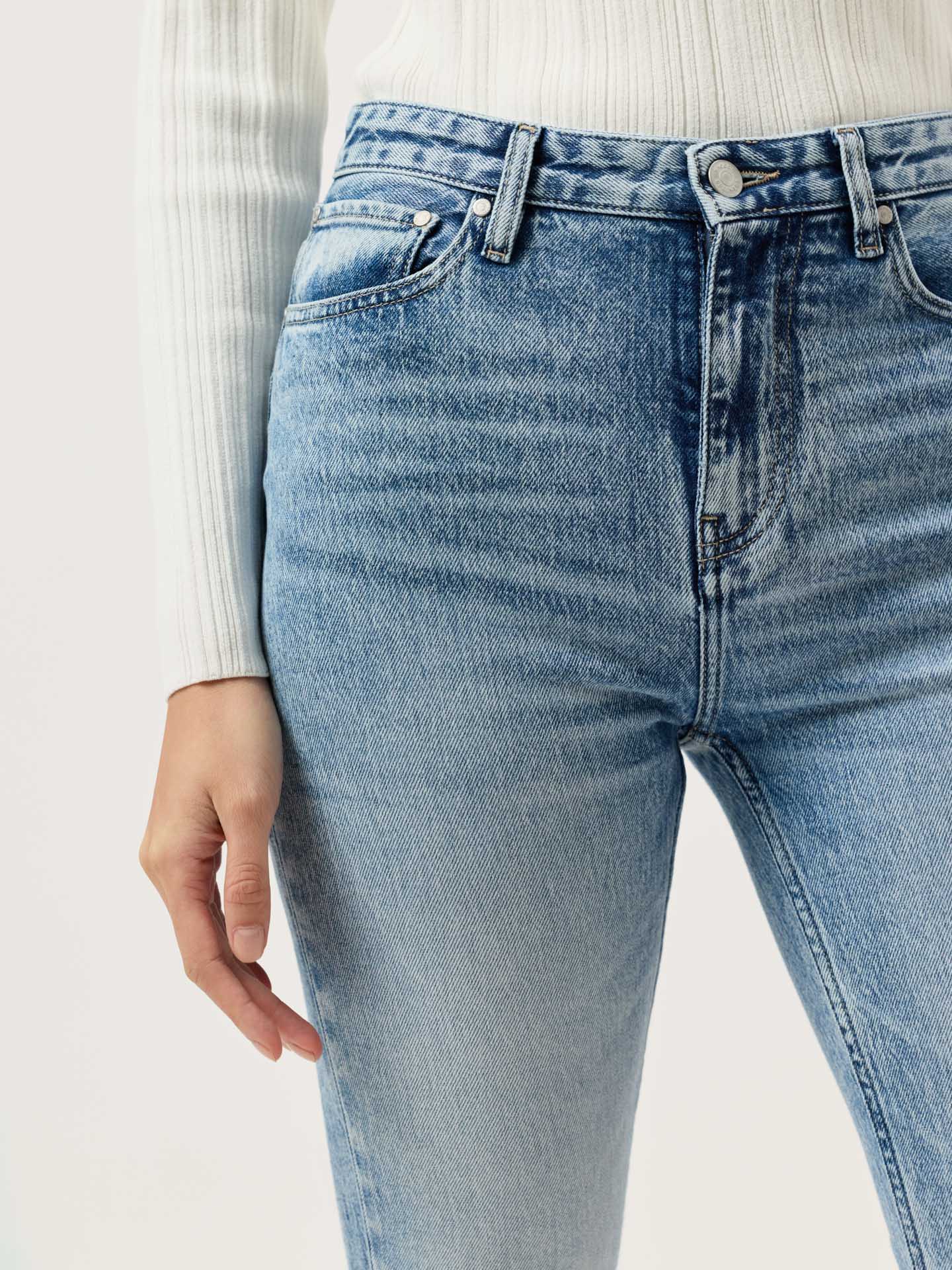 Jeans slim fit em ganga de algodão premium - Image 5