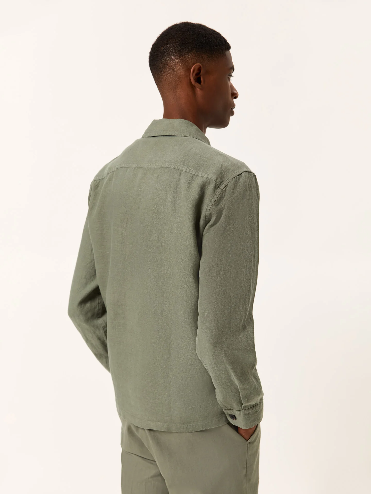 Overshirt relaxed fit de puro linho - Image 15