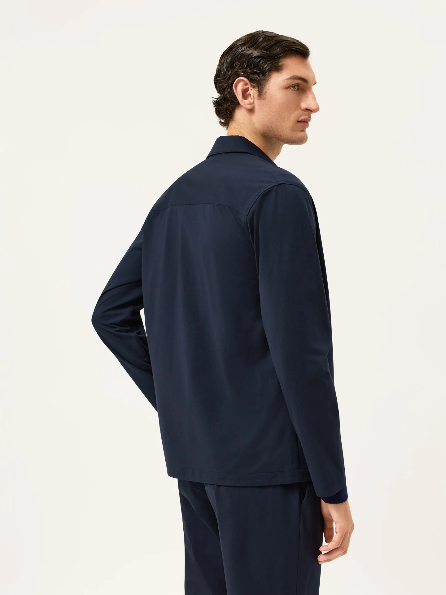 Overshirt Travel Micro Airmesh com Bolsos Cortados a Laser - Image 3