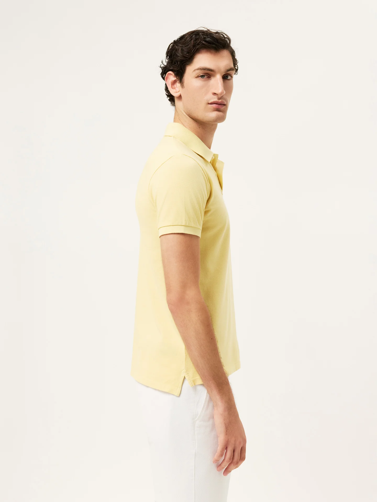 Polo slim fit em piqué da edição garment dye - Image 19