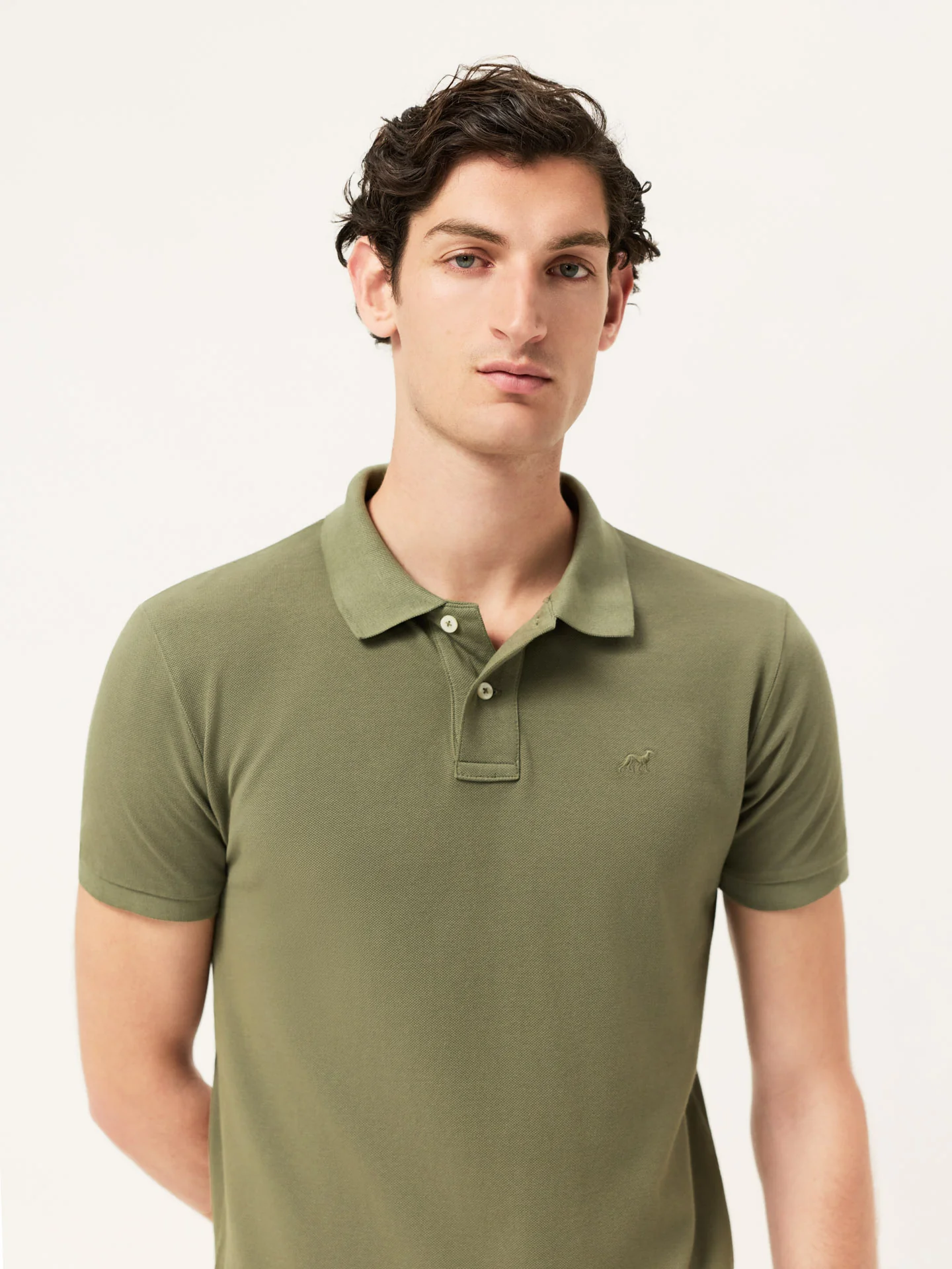 Polo slim fit em piqué da edição garment dye - Image 6