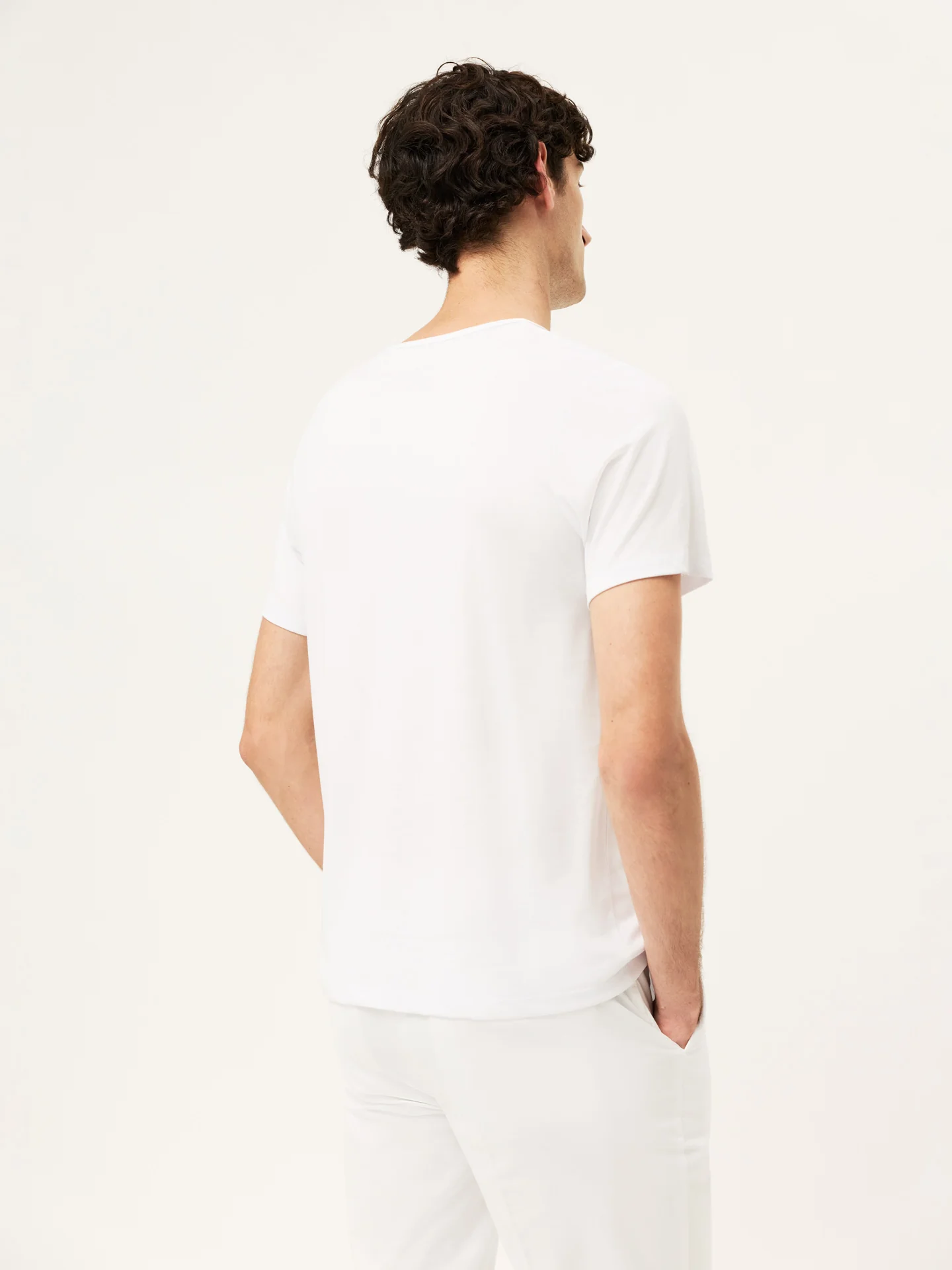 T-shirt em Algodão Lyocell Mercerizado com Logo na Manga - Image 6